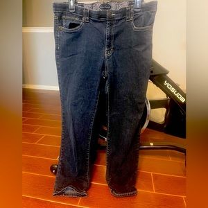 Gloria Vanderbilt blue jeans. Size 16. Good condition.